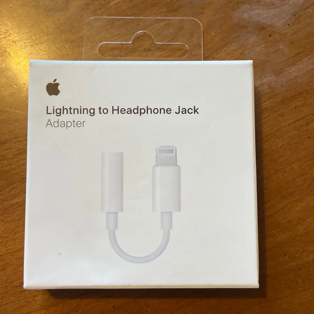 iPhone Lightning to Headphone Jack